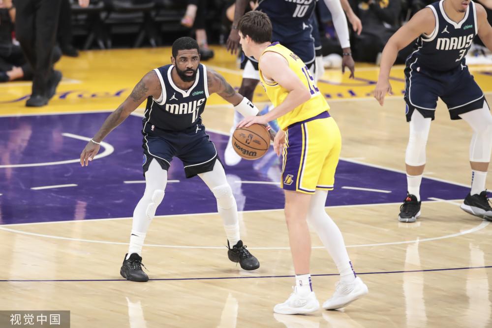 攻防两端的 攻防两端的