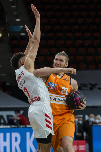 进入下半场 进入下半场